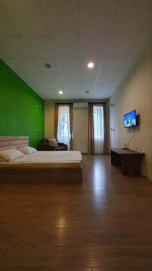 Your Home Hotel Tbilisi Exteriör bild